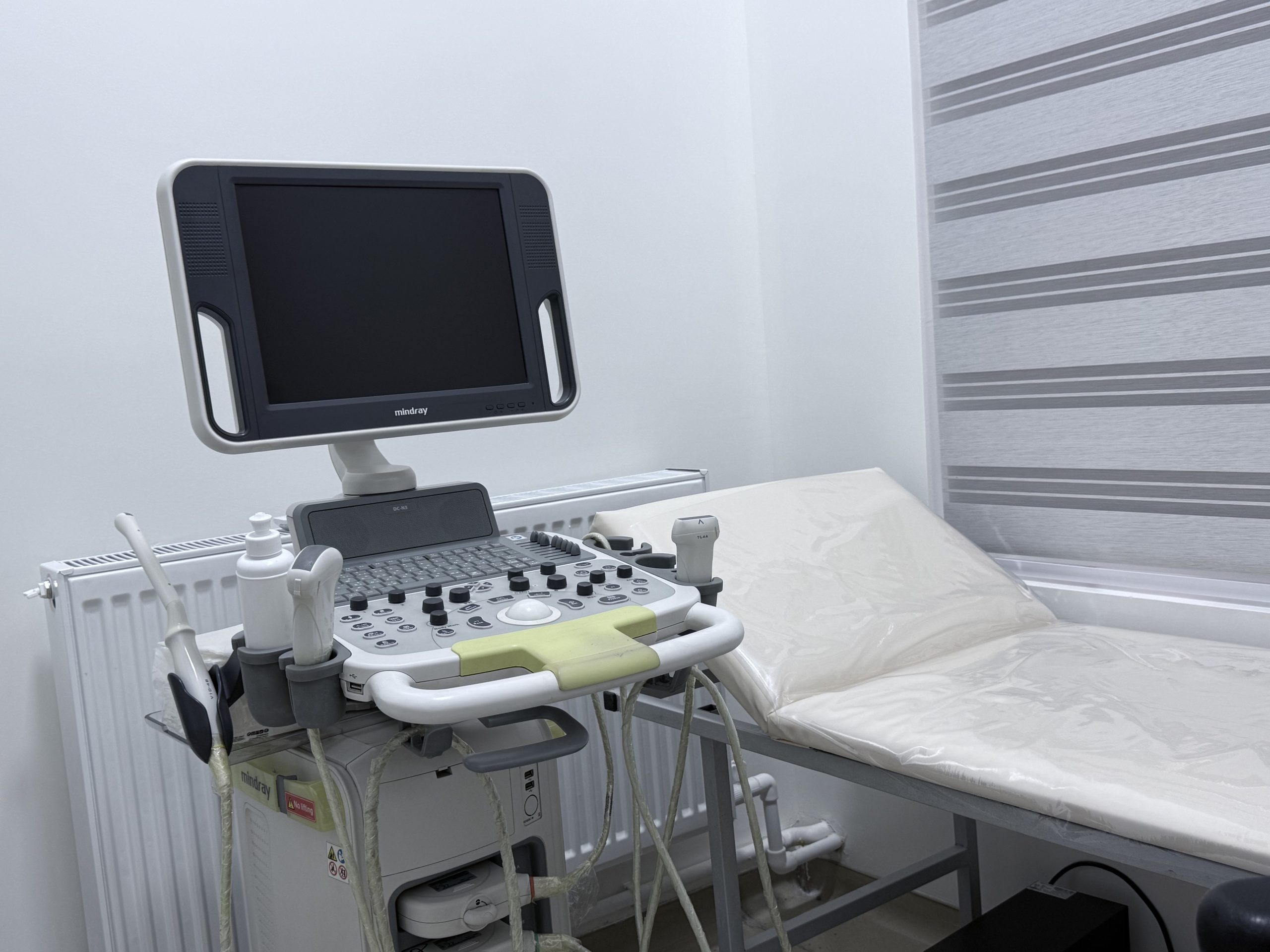 Eko-Iksi klinikasi uskuna